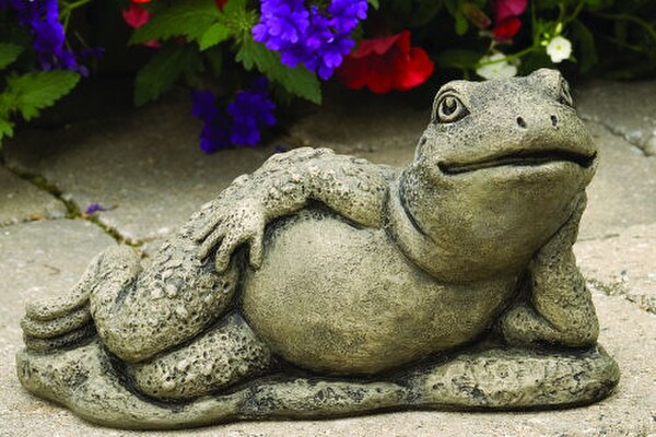 Hugo the Frog Garden Statue